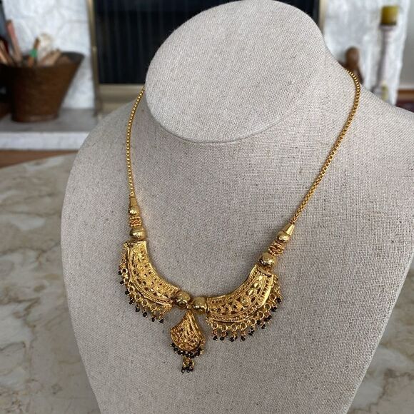 Bollywood Indian Gold Tone Neckkace - Picture 5 of 11